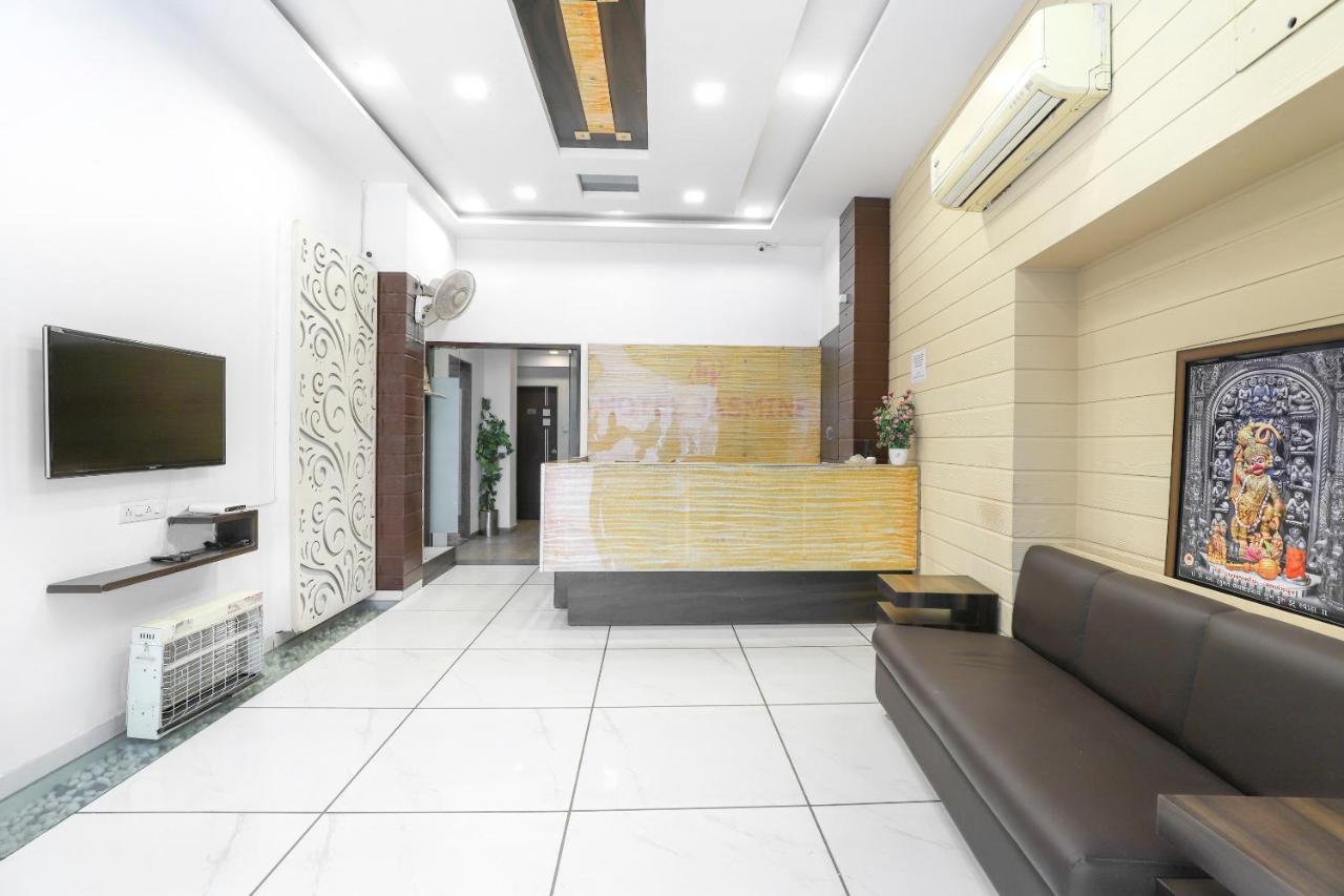 Hotel Jasmine 阿穆达巴 外观 照片