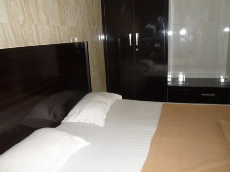 Hotel Jasmine 阿穆达巴 外观 照片